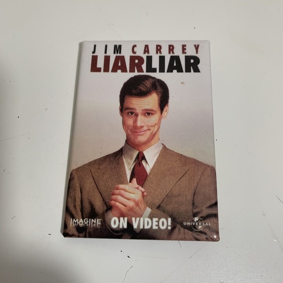 1997 Jim Carrey Liar Liar Film Universal Studio Home Video Promo Button Pin - Picture 1 of 5